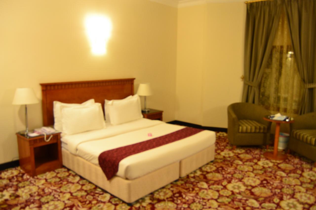 Ḩafar al Bāţin Al Farhan Hotel Hafer Albaten מראה חיצוני תמונה
