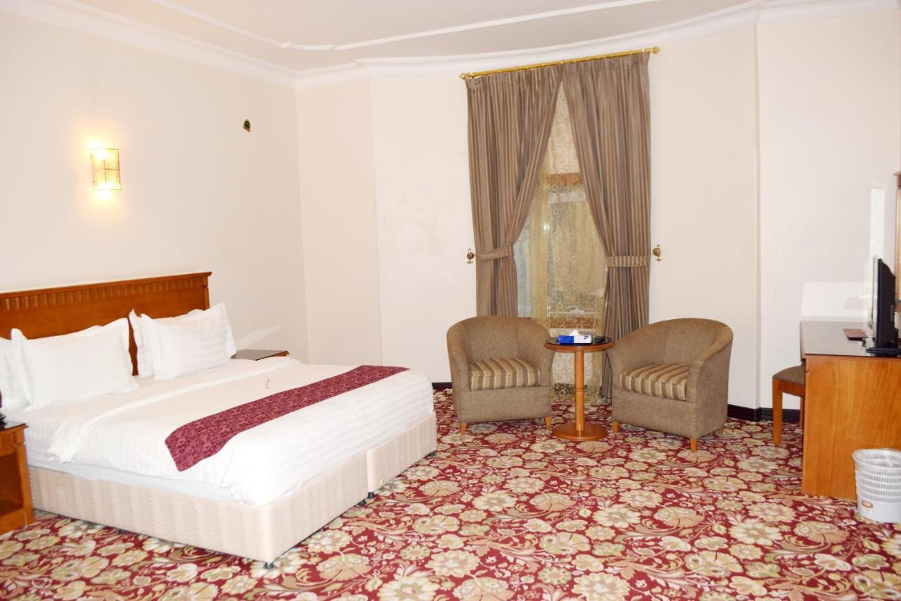 Ḩafar al Bāţin Al Farhan Hotel Hafer Albaten מראה חיצוני תמונה