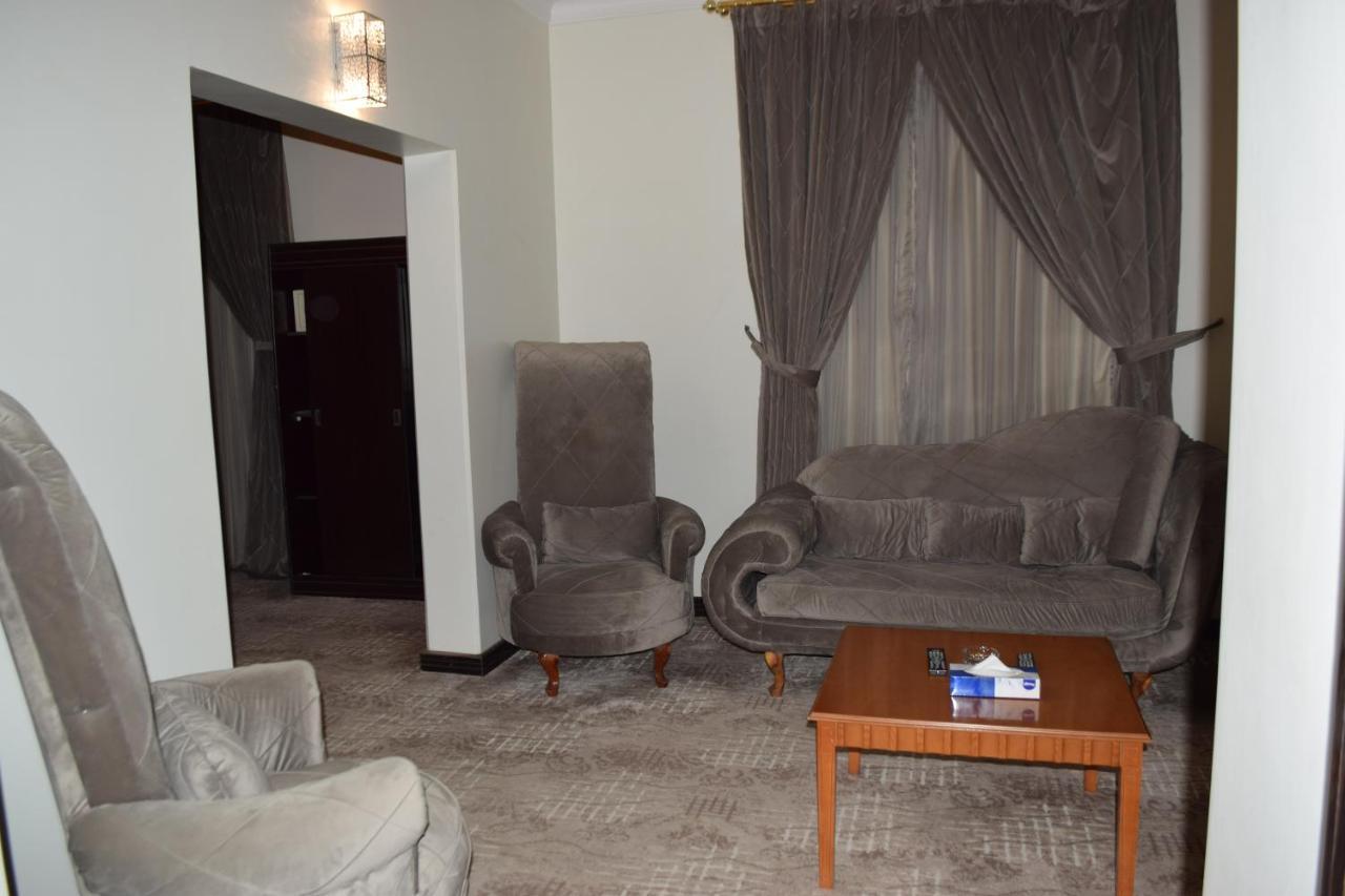 Ḩafar al Bāţin Al Farhan Hotel Hafer Albaten מראה חיצוני תמונה